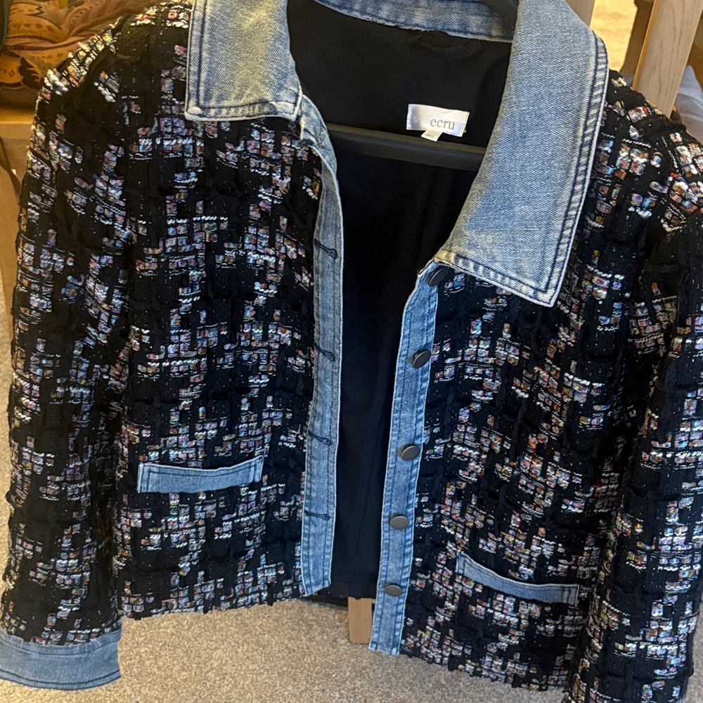 Ecru Jacket with Denim Collar and Tweed Texture
